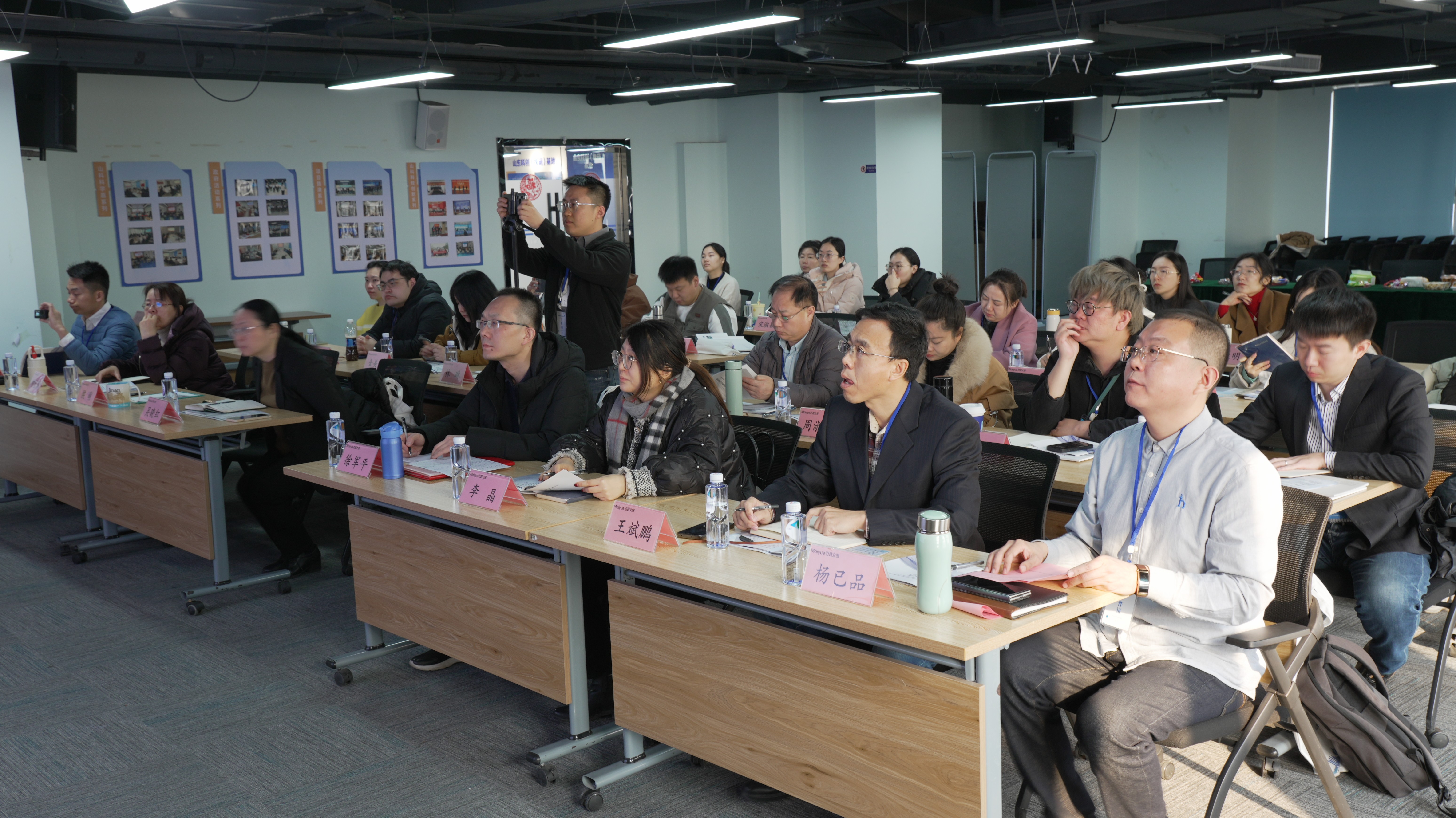 DSC01177.jpg DSC01177.jpg